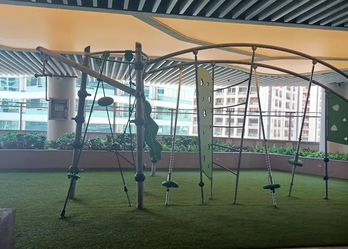 Chic 1 Bedroom In Air Residences Manila